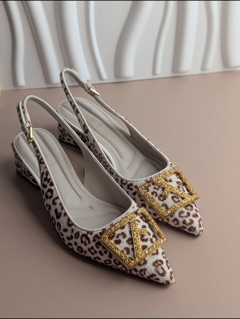 NIB Franco Sarto Racer Leopard Slingback Pumps Gold Hardware Size 8